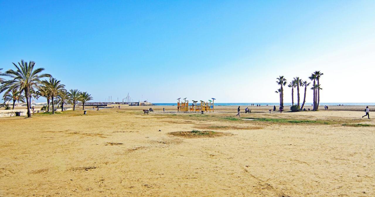 Апартаменты Apartamento En La Playa Con Terraza Комарруга Экстерьер фото